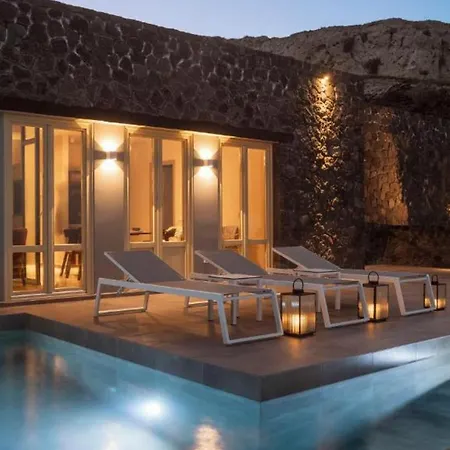 Magnificent Santorini | 1 Bedroom | Ichimaru | Breathtaking Sea Views And Outdoor Heated Pool | Imerovigli