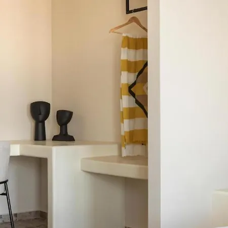 Magnificent Santorini | 1 Bedroom | Ichimaru | Breathtaking Sea Views And Outdoor Heated Pool | Imerovigli Vourvoúlos